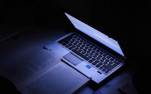 Khởi động lại máy tính nếu camera Windows không hoạt động