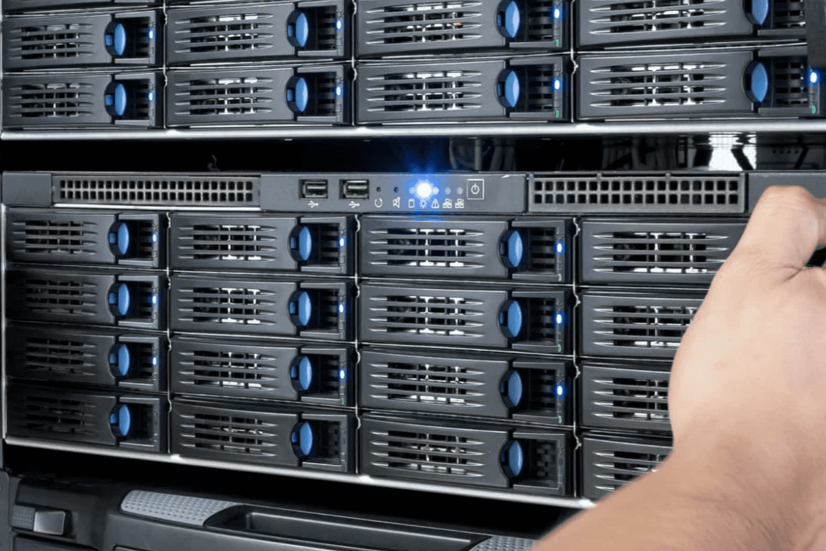 Bảo Trì Hệ Thống Mạng Server Công Ty Là Làm Gì?